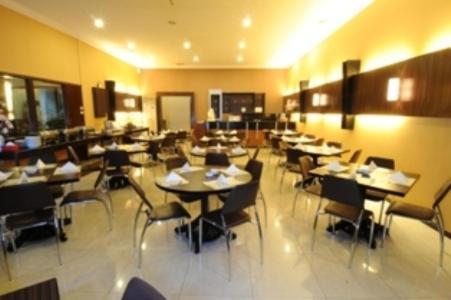 Hotel Kapuas Dharma Pontianak Exterior foto